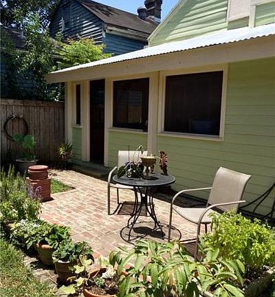4th image of 937 France St