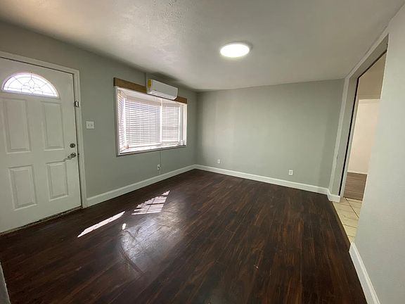 2nd image of 602 W 31st St