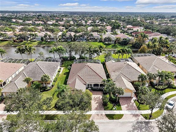 3rd image of 28333 Moray DR