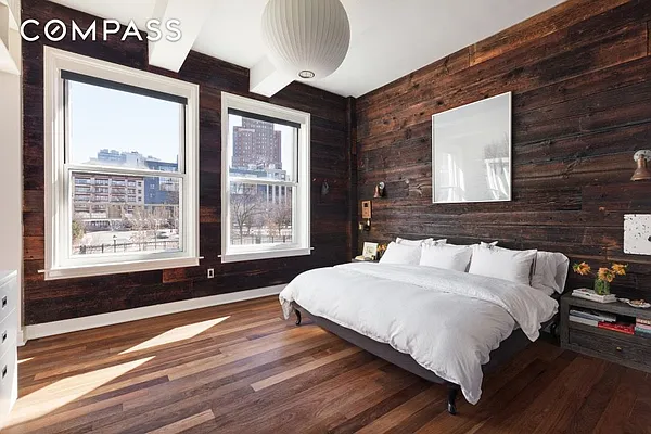 Sold by Compass | media 6