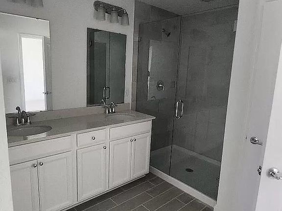 5th image of 91 Samantha Ct