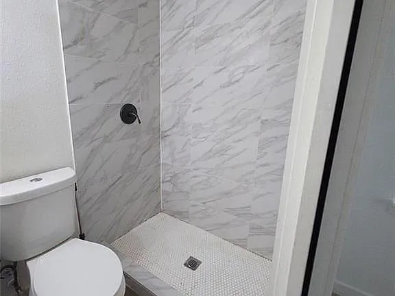1315 Estes Dr — Photo 14
