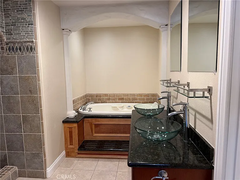 9272 Sunridge Dr — Photo 14