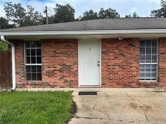 1 bed, 1.0 bath, 750 sqft, $850 — Photo 1