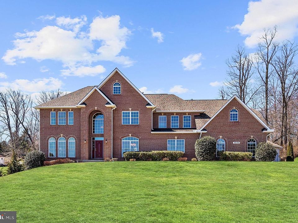 1st image of 25102 Highland Manor Ct
