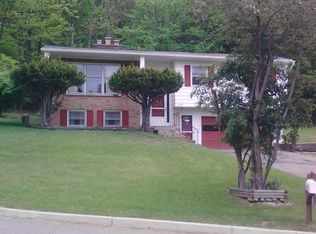 2017 Galaxy Dr, Vestal, NY 13850