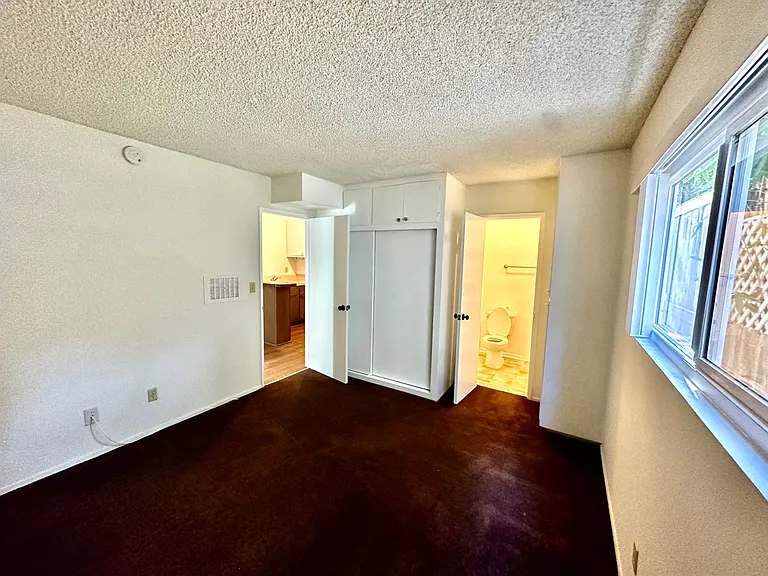737 Center Pl — Photo 16