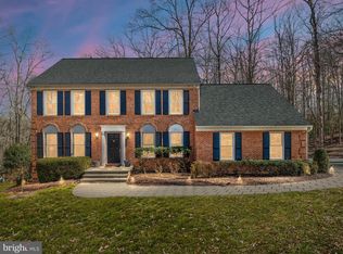 10033 Lake Occoquan Dr, Manassas, VA 20111