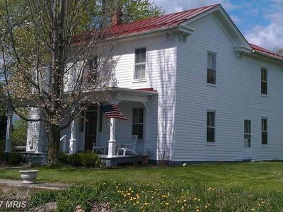 2073 Saumsville Rd, Maurertown, VA, 22644