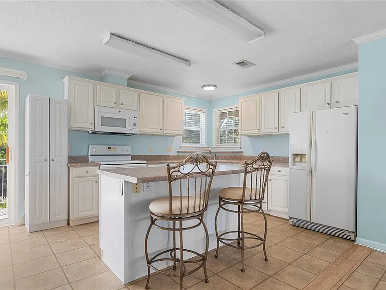 3004 Bamboo Ct — Photo 17