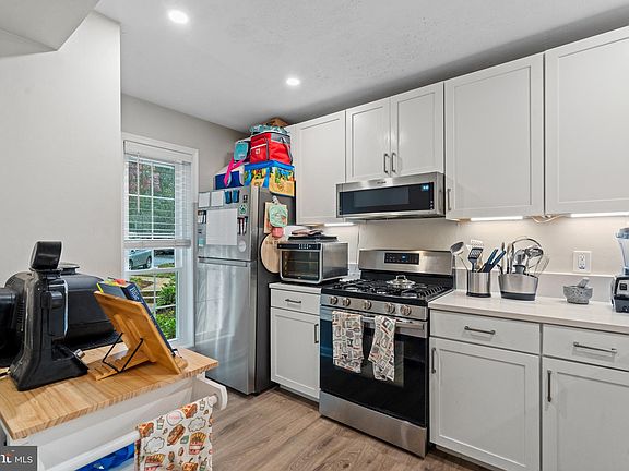 5th image of 7730 Willow Point Dr #7730