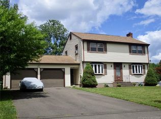 60 Wilcox Rd, Middletown, CT 06457