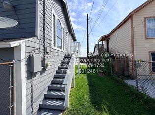 2809 1/2 Market St #B, Baytown, TX 77520