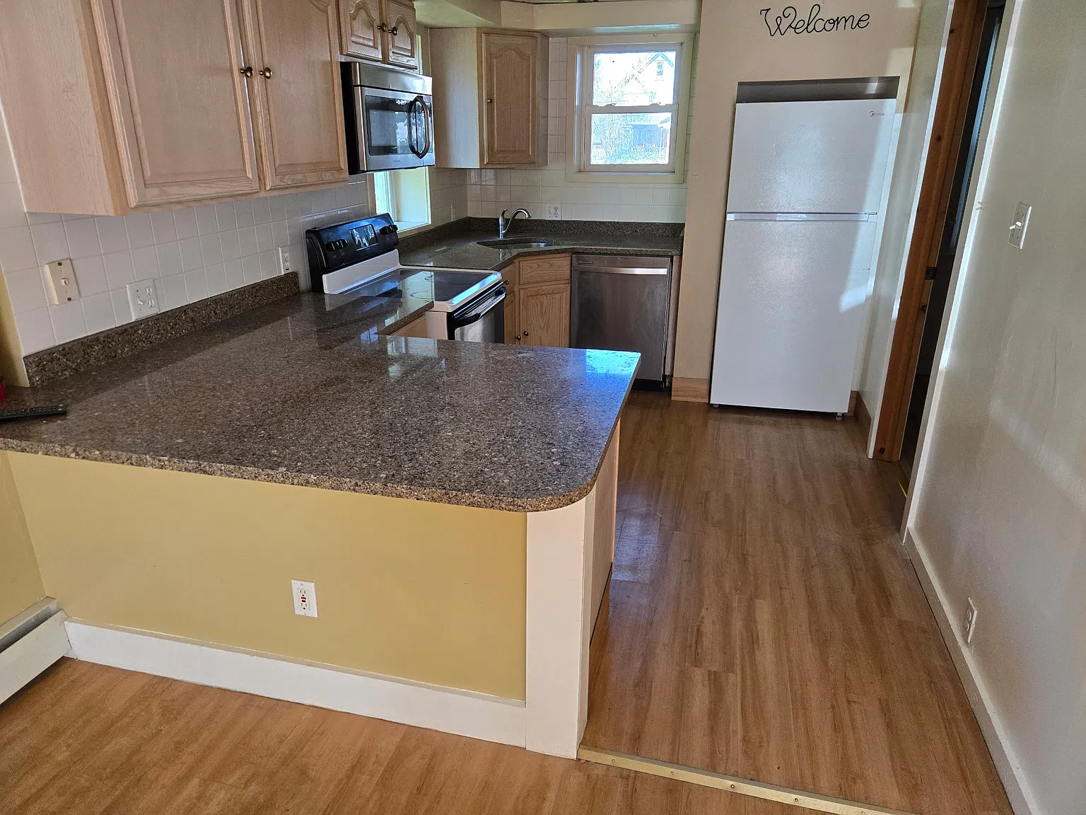 3 bed, 1250 sqft, $1,195 — Photo 1