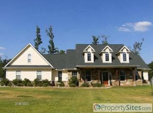9 Ranch Rd, Willis, TX 77378
