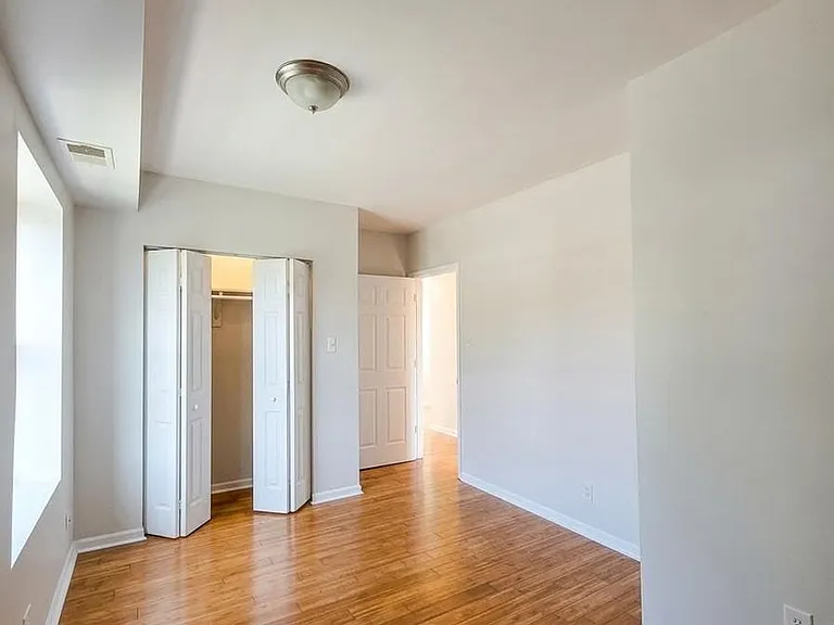 3939 W Iowa St #1W — Photo 12