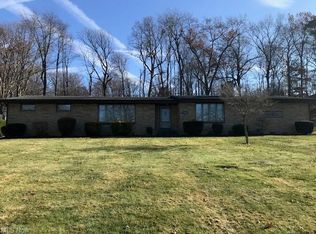 7680 Fawn Dr NW, North Canton, OH 44720