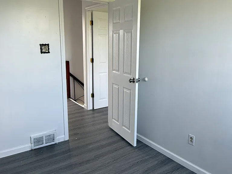 11828 Basile Rd — Photo 13