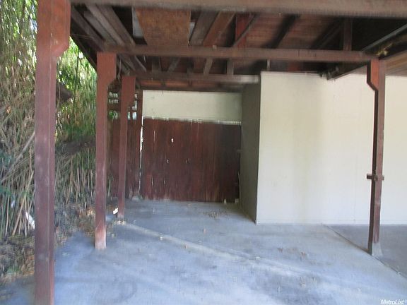 4th image of 1527 Linda Vista Ln