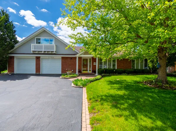 1720 N Chestnut Ave, Arlington Heights, IL 60004