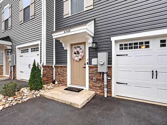 3rd image of 4544 Drysdale St