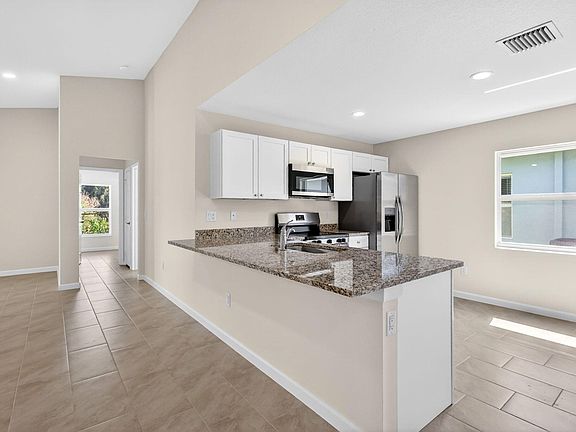3rd image of 134 SW Seminole Crossing Court SW