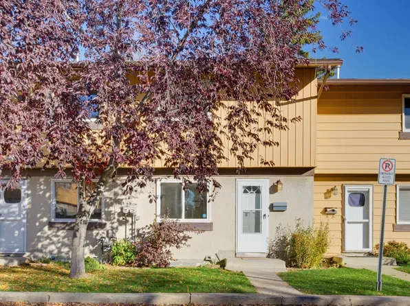 133 Woodstock NW, Edmonton, AB T5T 0H6