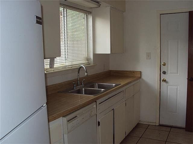 2nd image of 10708 Newmont Rd #A