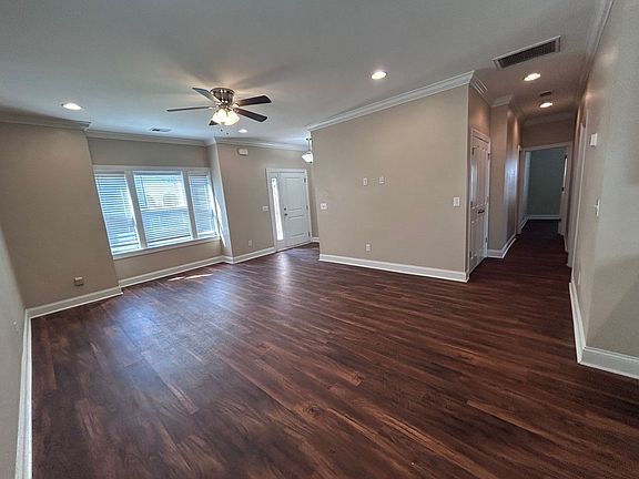 5th image of 4730 Mint Ave