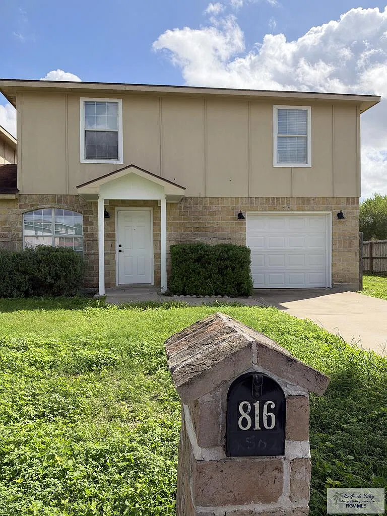 2 bed, 2.5 bath, 1155 sqft, $1,150 — Photo 1
