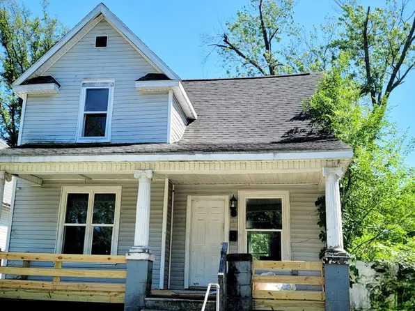 1212 E Madison St, South Bend, IN 46617
