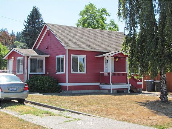 4th image of 616 E Lopez Ave