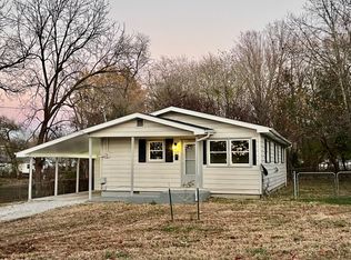 636 S Golden Ave, Springfield, MO 65802