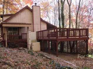 30 Chestnut Grove Ln, Clyde, NC 28721