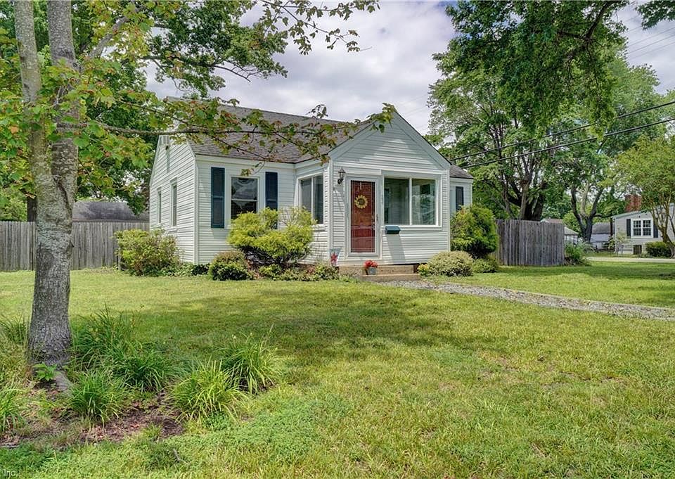 1st image of 23 Davis Ave