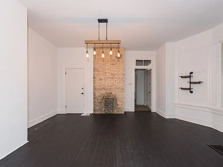 4160 Lakeman St — Photo 14