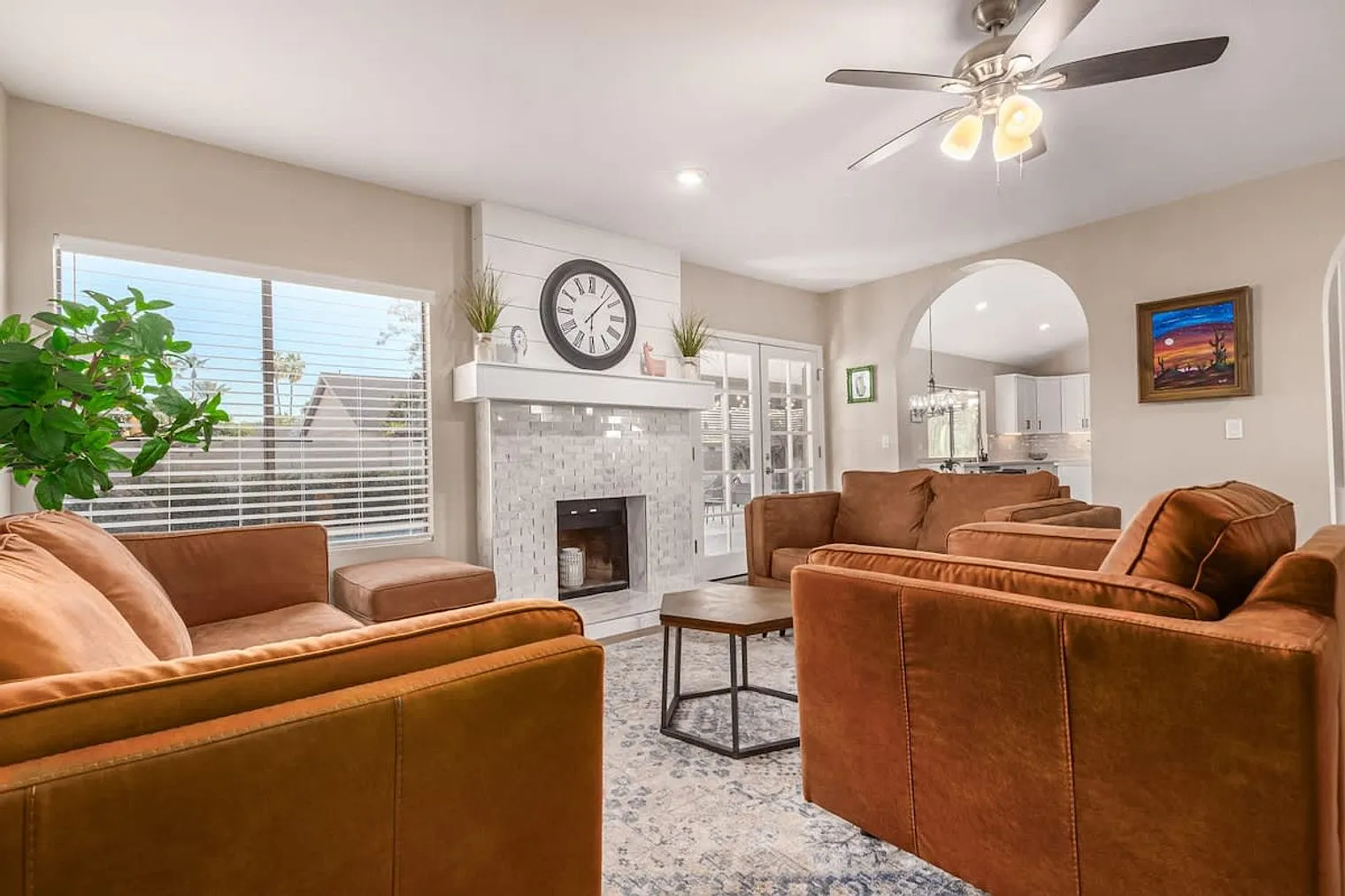 4 bed, 3.0 bath, 2917 sqft, $7,853 — Photo 4
