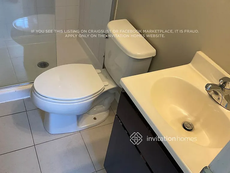 325 Glendale Ln — Photo 12