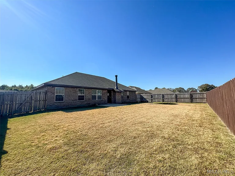 583 Sunset Dr — Photo 28