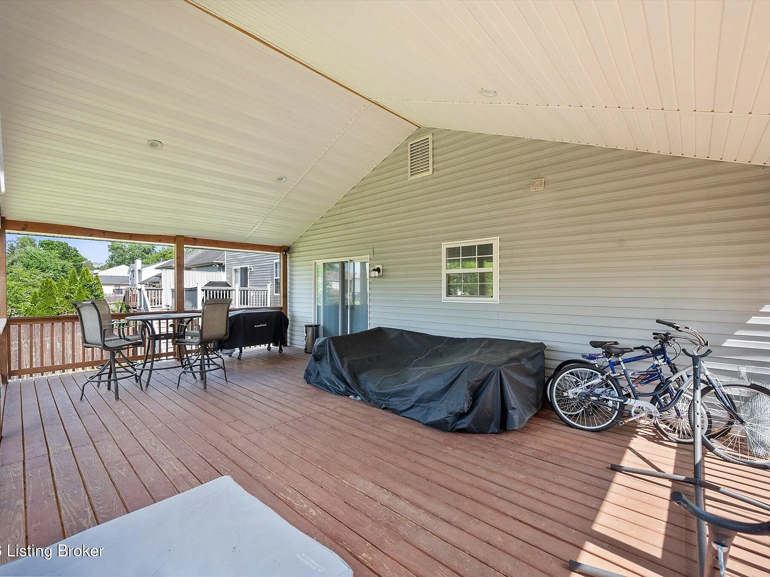 2 bed, 872 sqft, $1,700 — Photo 4