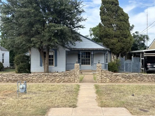 1212 McCaulley St, Sweetwater, TX 79556
