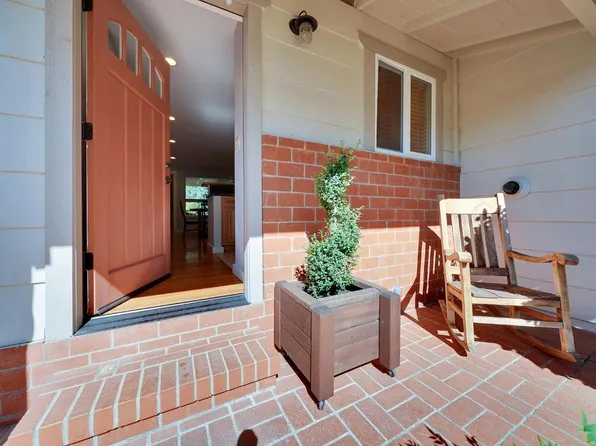 200 Patricia Ln, Sutter Creek, CA 95685
