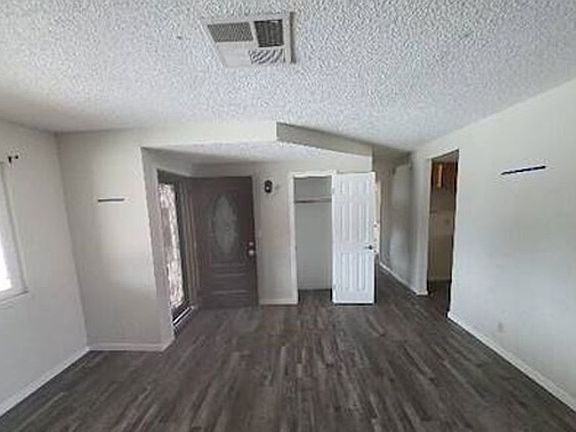 4th image of 15433 Idaho Ln