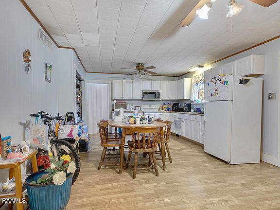 5th image of 1532 Sterling Rd