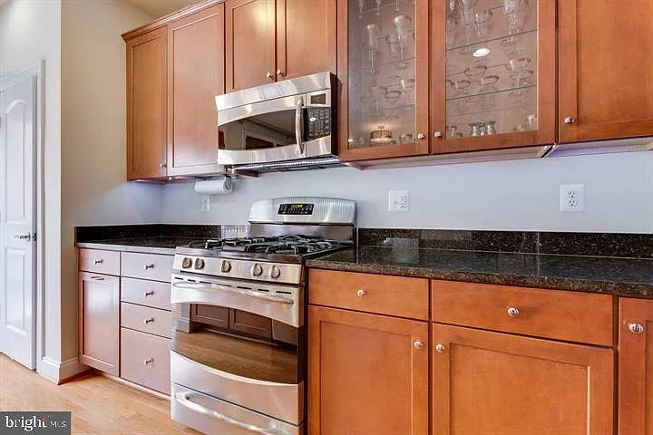2149 Red Vine Dr — Photo 14