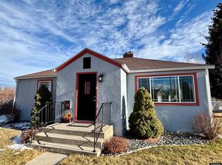180 S 10th St, Lander, WY 82520
