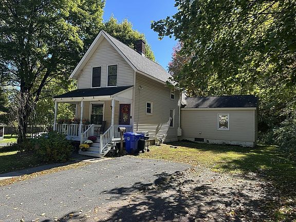3rd image of 22 Laurel St