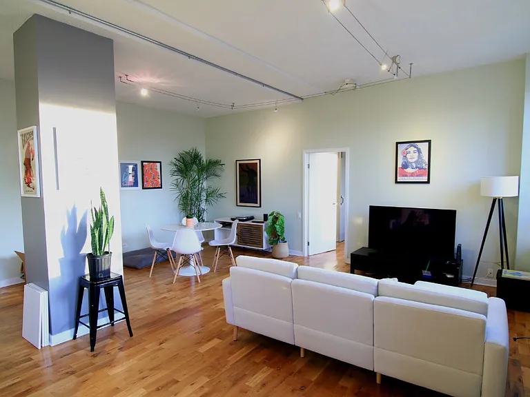 600 S Dearborn St #1305 — Photo 3