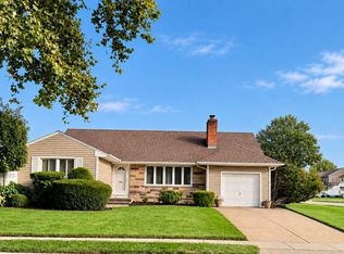 3473 S Hawthorne Drive S, Wantagh, NY 11793