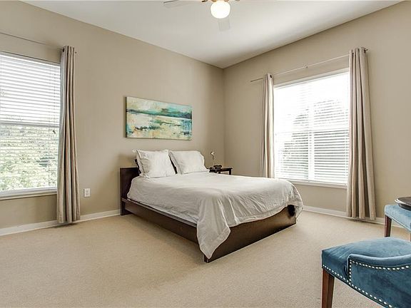5th image of 2950 McKinney Ave APT 226